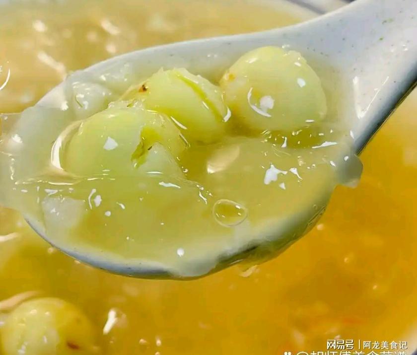 开云体育app下载-莲子和它天生一对，再贵也值得吃！慢火熬煮一锅，特养人、有滋味